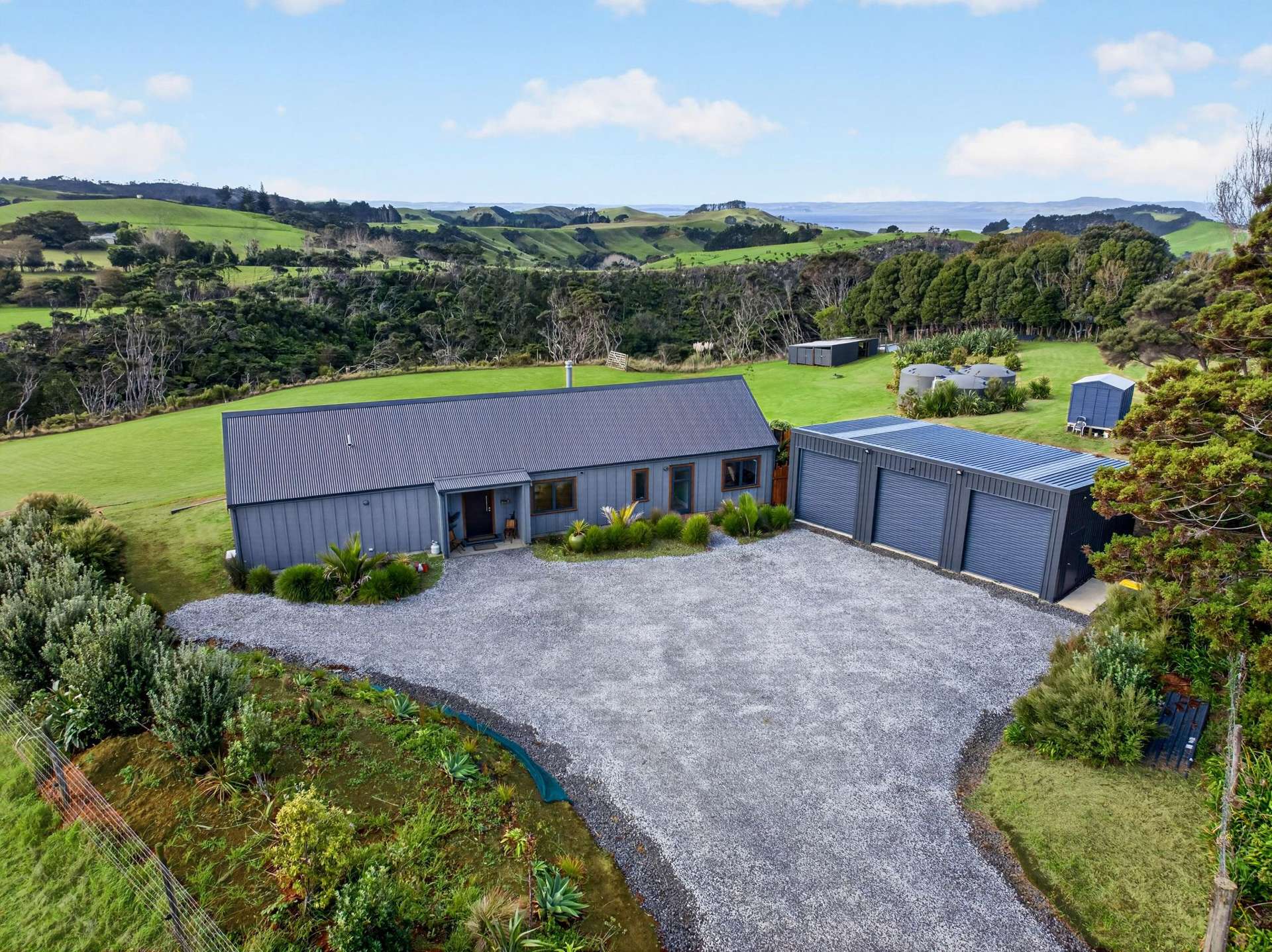 2760 South Head Road, South Head Helensville_0