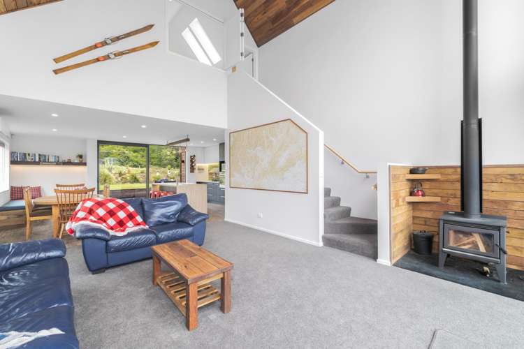 50 Luge Loop Castle Hill_8