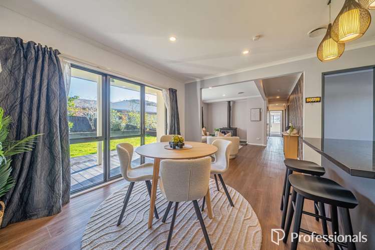 15 Kawatiri Grove Wainuiomata_18