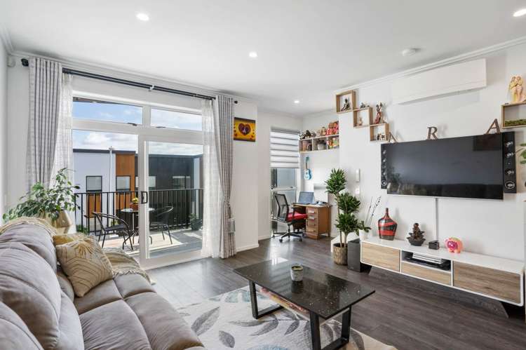 27 Marine Parade Hobsonville_4