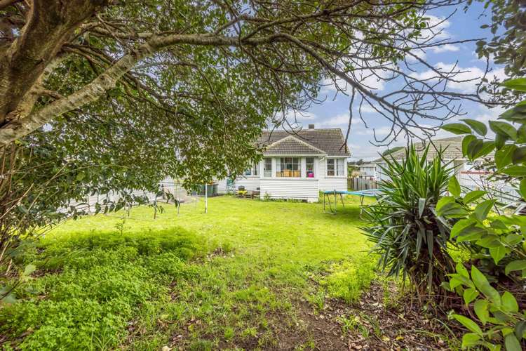 31 Firth Crescent Otara_7