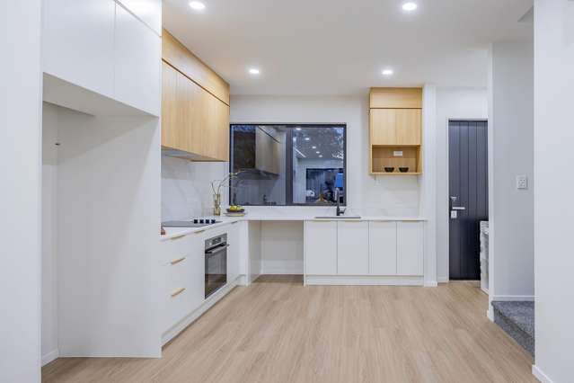 14/7 Broadview Place Howick_1