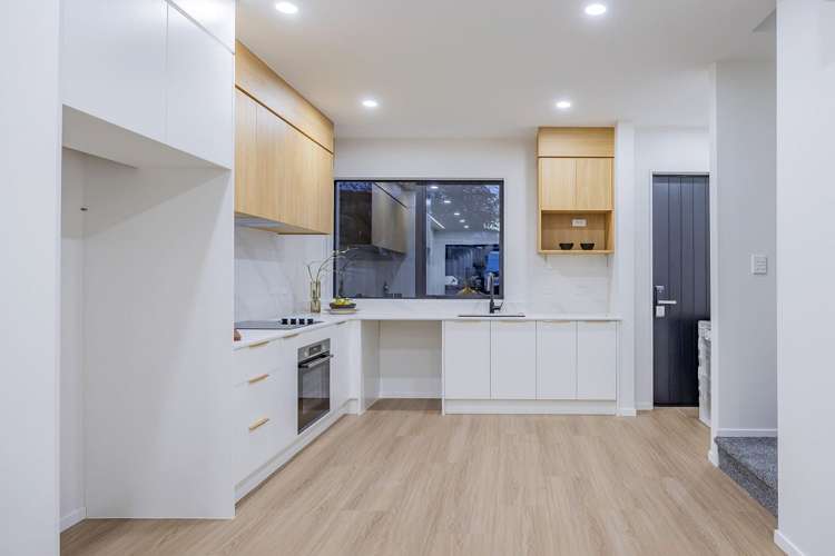14/7 Broadview Place Howick_1