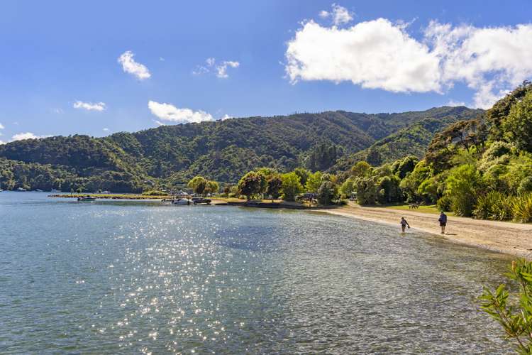 12 Manuka Drive Anakiwa and Surrounds_12