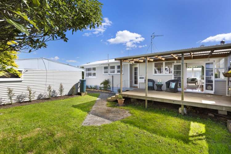 1/73a Salisbury Road Birkdale_16