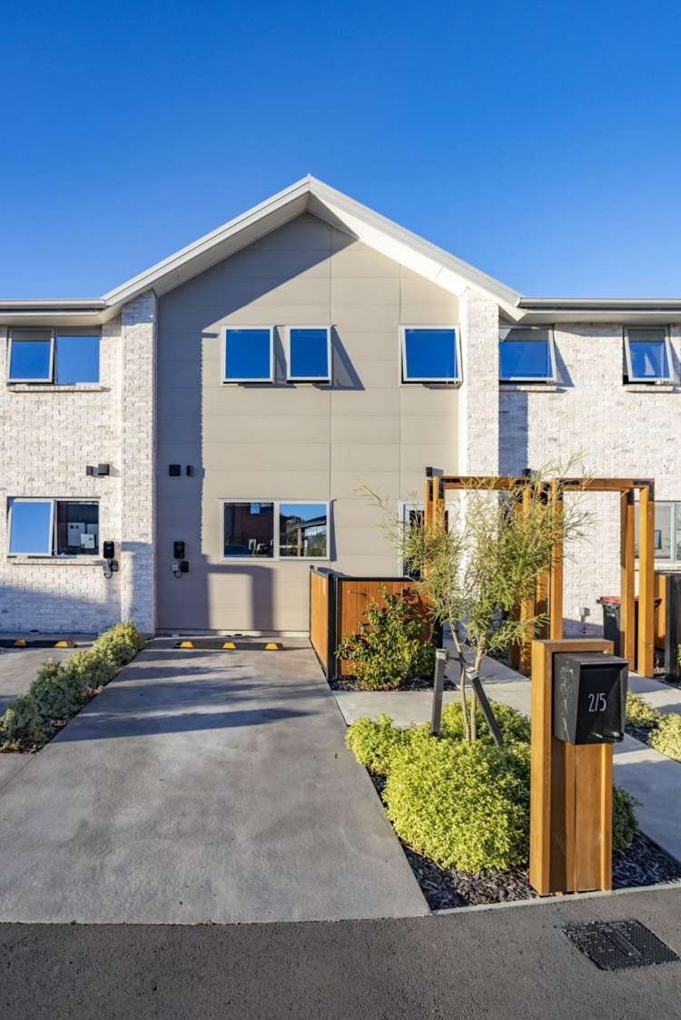 2/5 Matata Place Dallington_13
