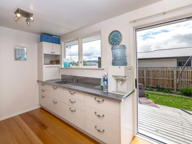 20 Charles Street Carterton_8