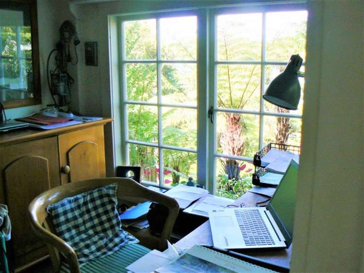 5 Pine Tree Lane Russell_10