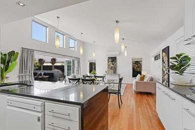 3 Wildhawk Place_3