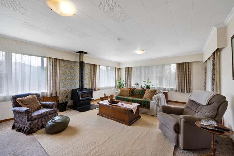 1098 Makuri Road_3