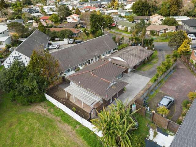 Spacious 3-Bedroom + 1 Studio and 2 Kitchen