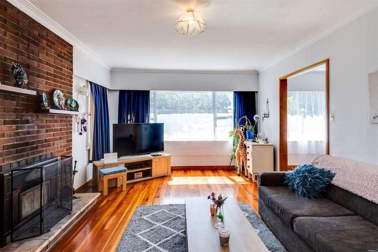 12 Harold Holt Avenue Onekawa_1