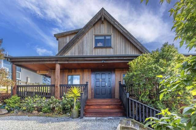 11 Rinaldi Avenue The Pines Beach_1