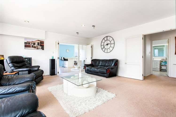 11 Dawn Place Te Atatu South_21