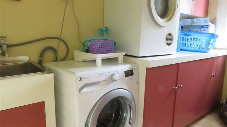 21 Maltby Avenue West End_14