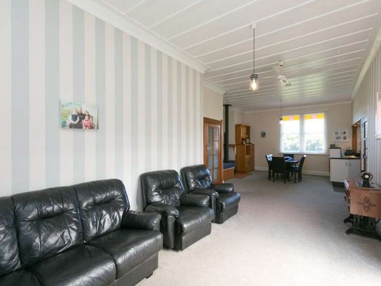 1245 Upland Road Egmont Village_39