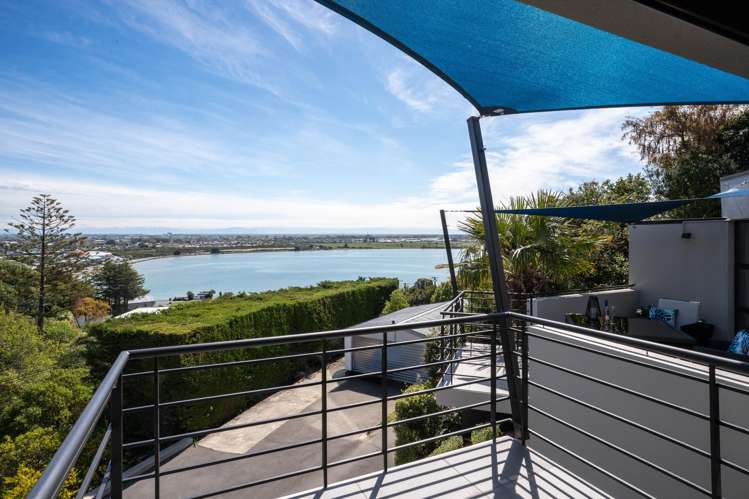 35A Te Awakura Terrace Mount Pleasant_24