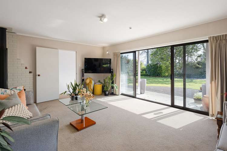 166 Racecourse Road Cambridge_14