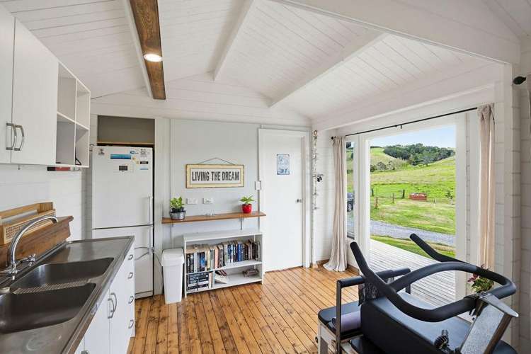 56 Sandford Road Ruakaka_14