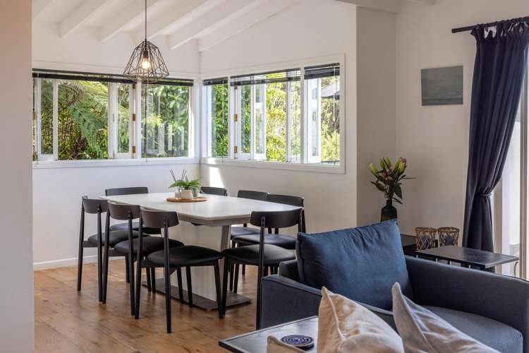 29 Marine View Road Onetangi_5