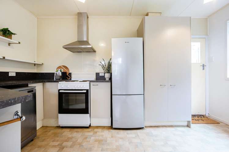 62 Severn Street Island Bay_8