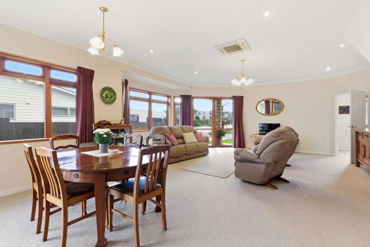 10 Fairway Avenue_5