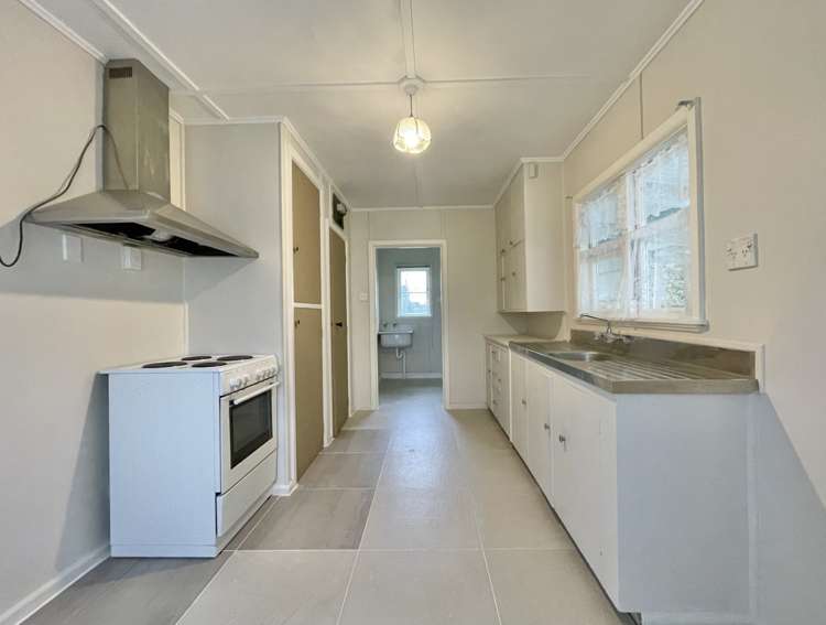 22 Esk Crescent Tokoroa_5