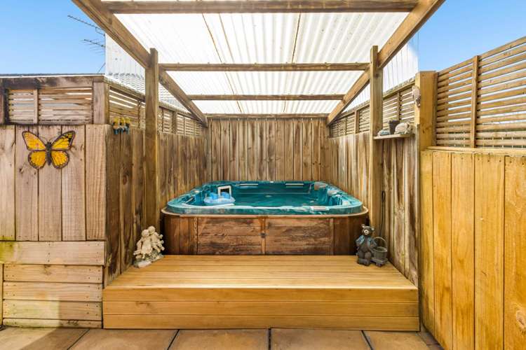 1 Carnoustie Drive Wattle Downs_7