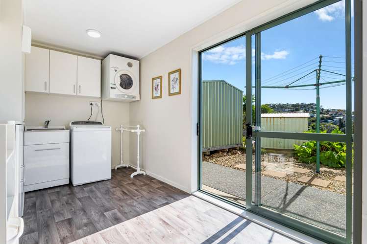 9 Careen Grove Gulf Harbour_31