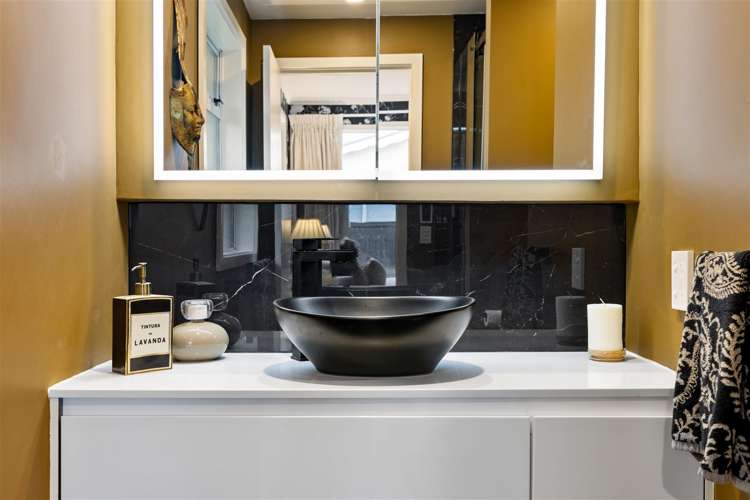 60 Burnside Crescent Burnside_13