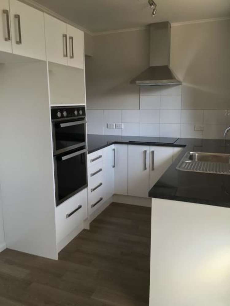 20 Hobart Crescent Wattle Downs_7