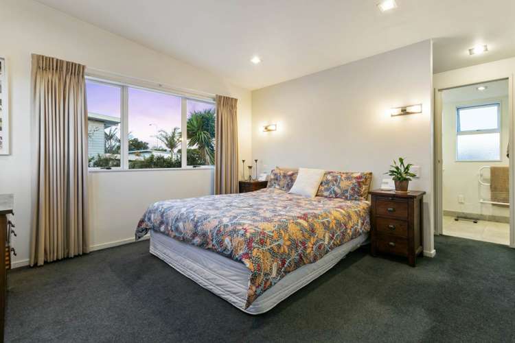 13a Graham Avenue Te Atatu Peninsula_16