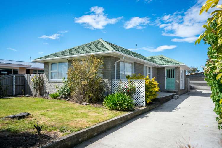 37 Denise Crescent Hornby_0