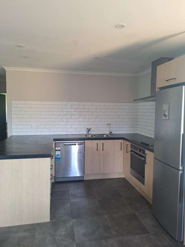 2 St Julia Court Helensville_1