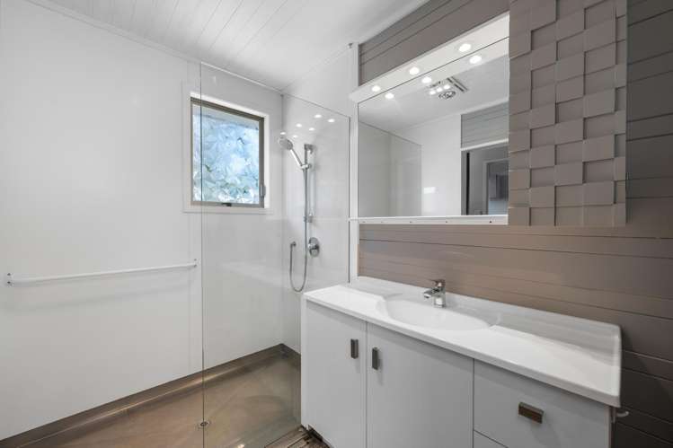 4 Chante Crescent Renwick_18