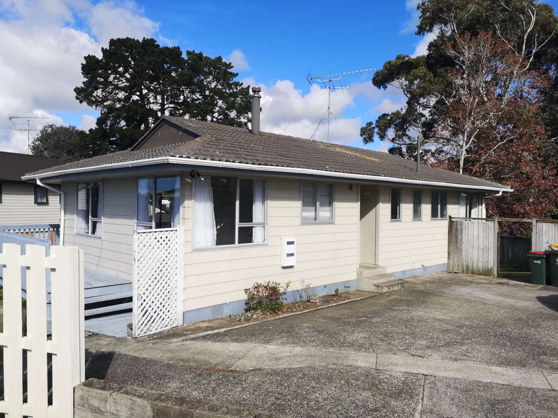 18 Waikaremoana Place Pakuranga Heights_0