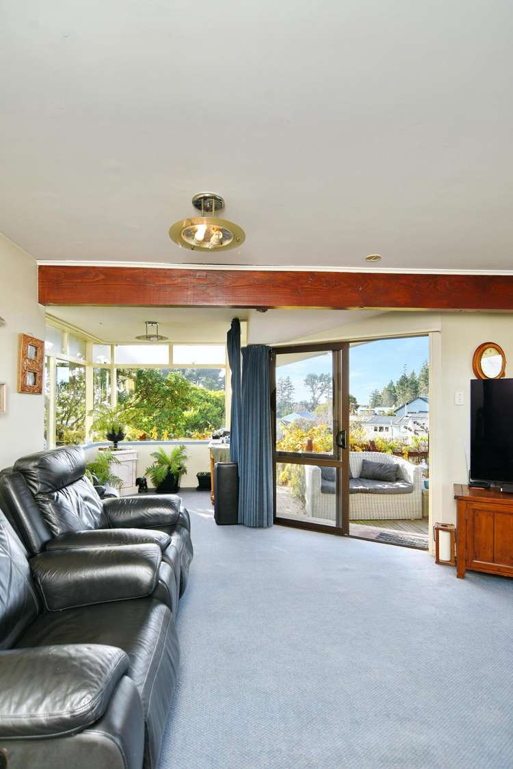 47 Batten Grove The Pines Beach_18