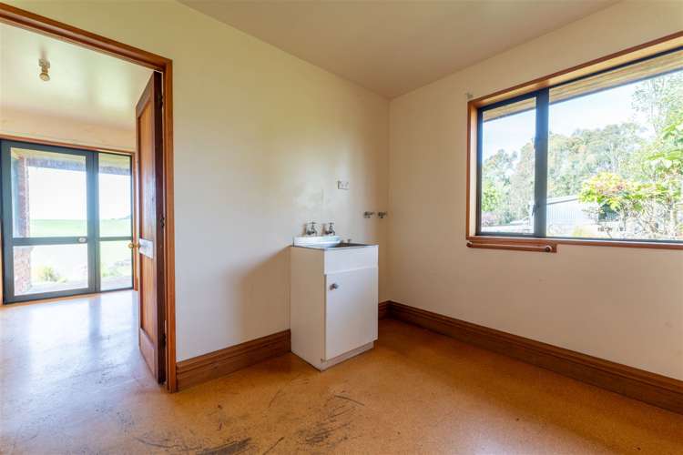 531 Doake Road Levels Valley_11