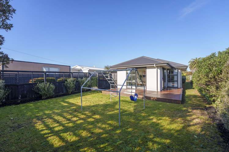 16 Sylvia Street Parklands_16