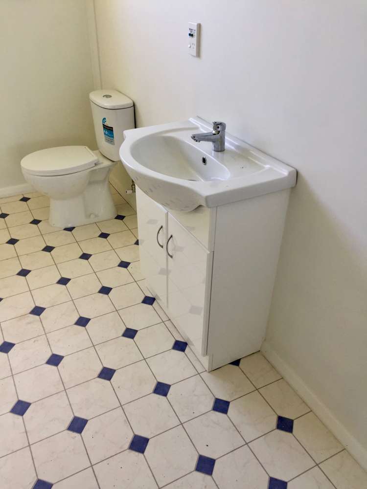 49 Wharf Road Karamea_13