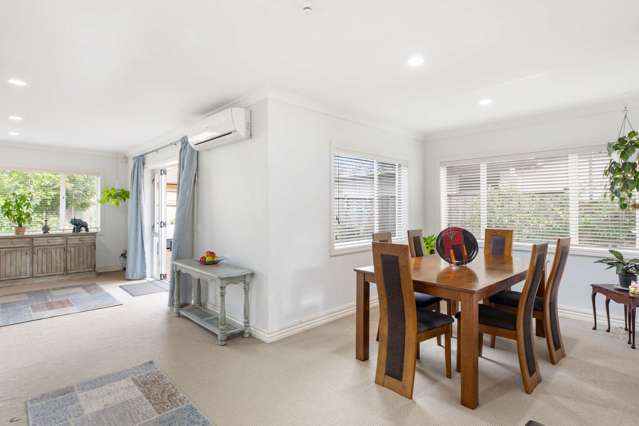 17 Bridgefield Crescent Flat Bush_4