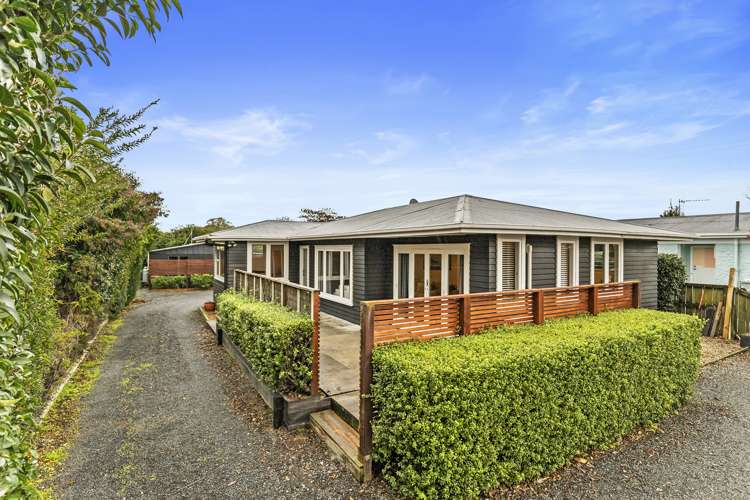 297 Dey Street Hamilton East_24