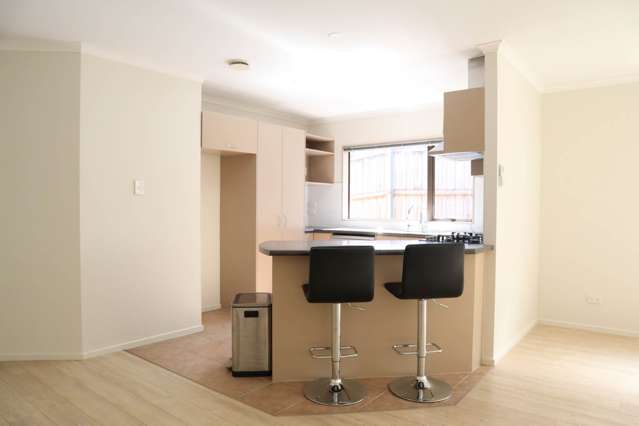 5 Mandival Avenue Flat Bush_1