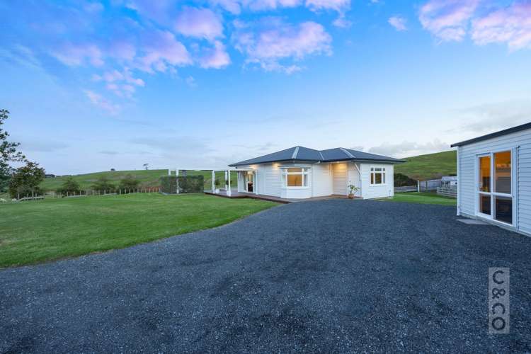 79 Mount Albion Rise Taupaki_37