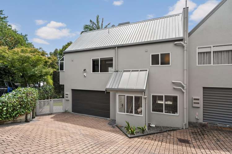 8/17 Chatfield Place Remuera_15