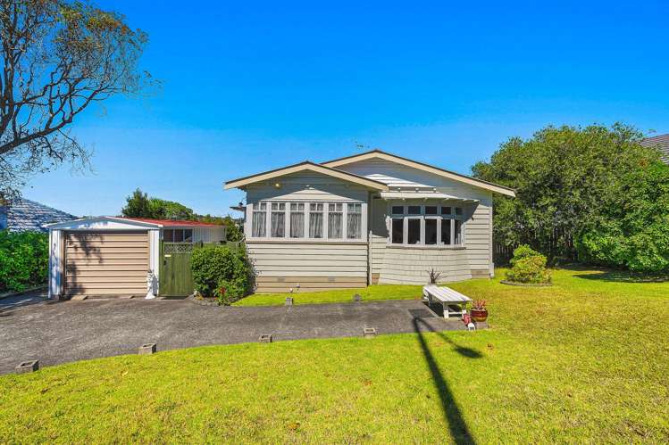 152 White Swan Road_0