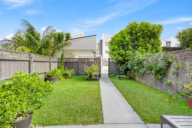 7 Kanuka Road Hobsonville_11