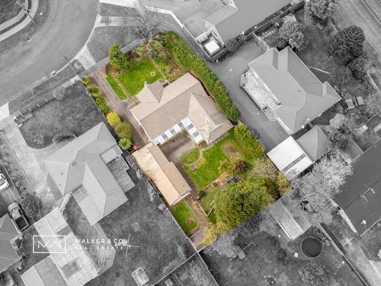 8 York Avenue Heretaunga_19