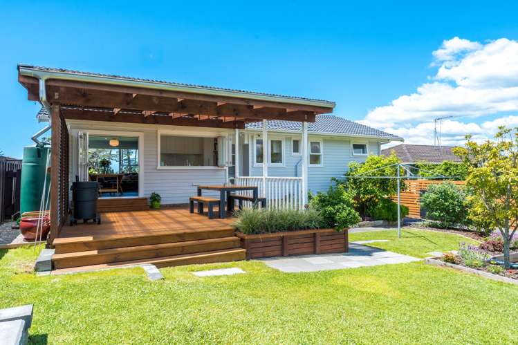 6 Thornlow Street Glendene_26