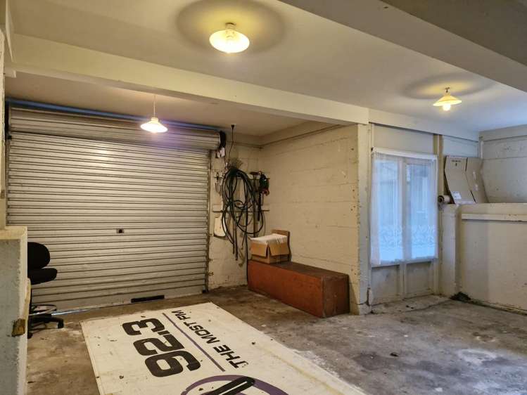 111 Glenpark Ave 2157_15